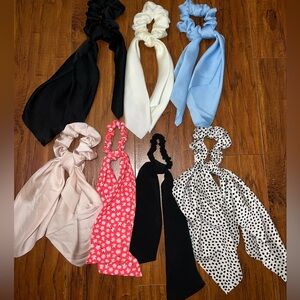 Woman’s hair ties